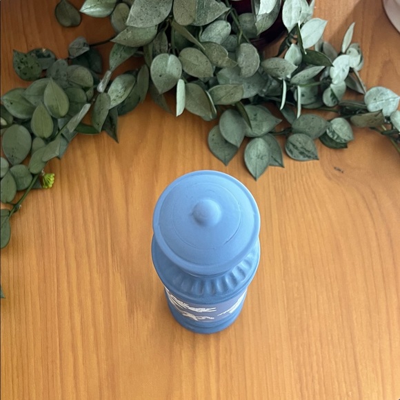 Avon Vintage Avonshire Blue Bottle Field Flowers Empty Cologne Bottle - Picture 3 of 9